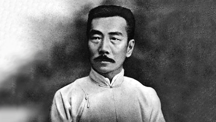 火狐电竞平台-【人气整形】汕头名流整形医院李晶医生的双眼皮手术技术(图3) 火狐电竞官网