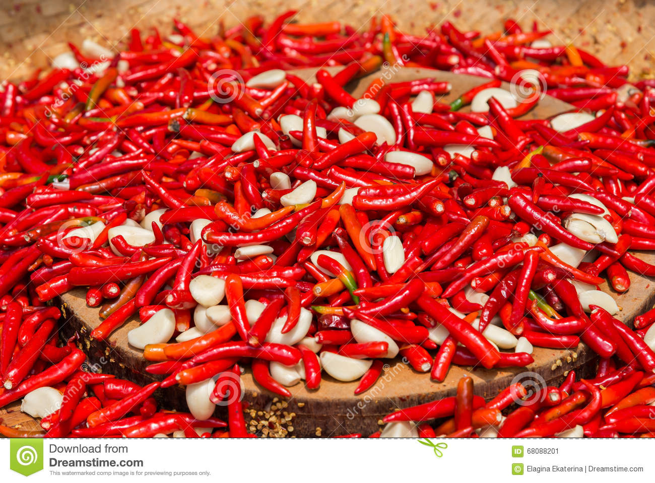 【火狐电竞官网】青云志手游小灰怎么样 红色伙伴小灰属性解析(图1) 火狐电竞